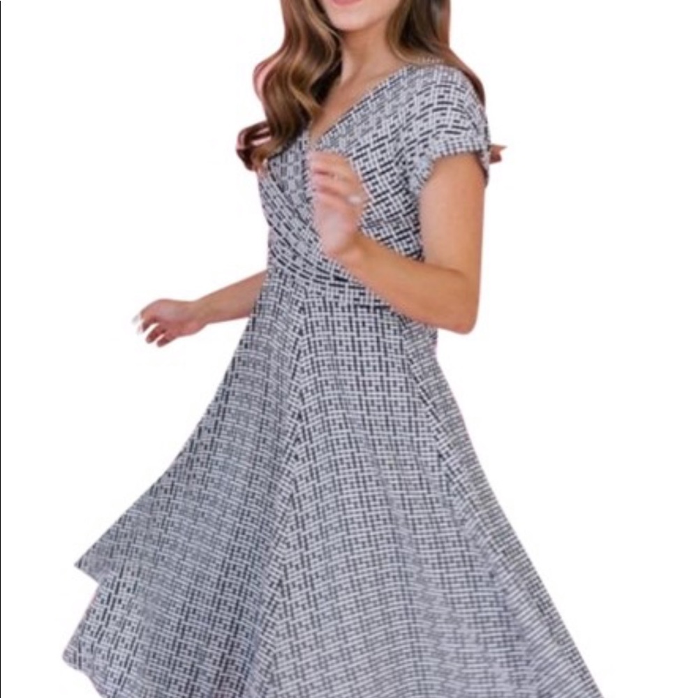 Gal Meets Glam Size 2 Carson NWT